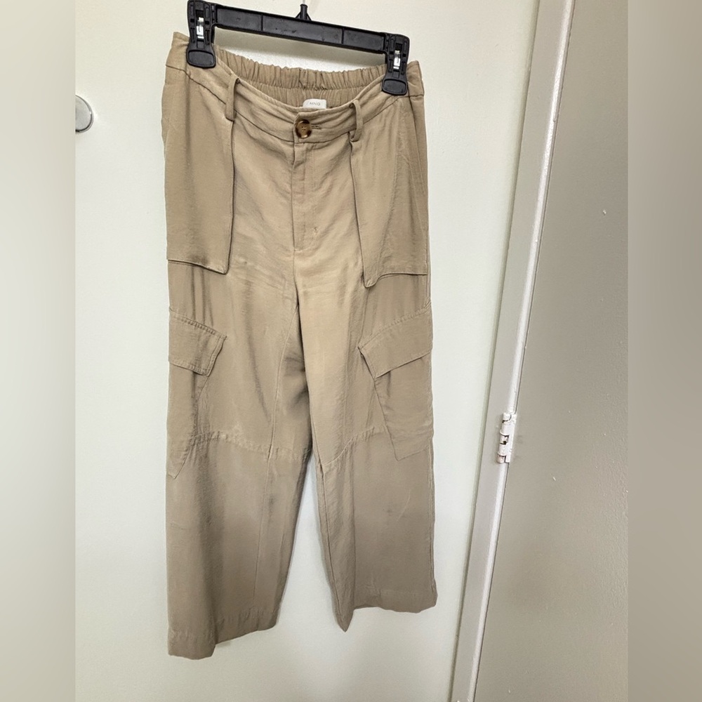 Women’s Tan Cargo Pants
